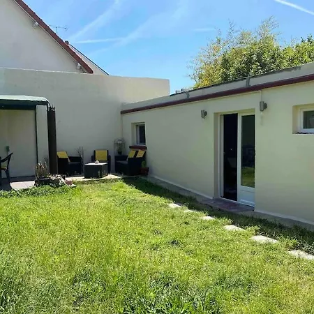 Maisonnette Independante Avec Jardin