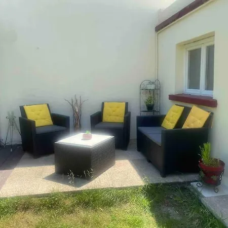 Maisonnette Independante Avec Jardin Apartman *